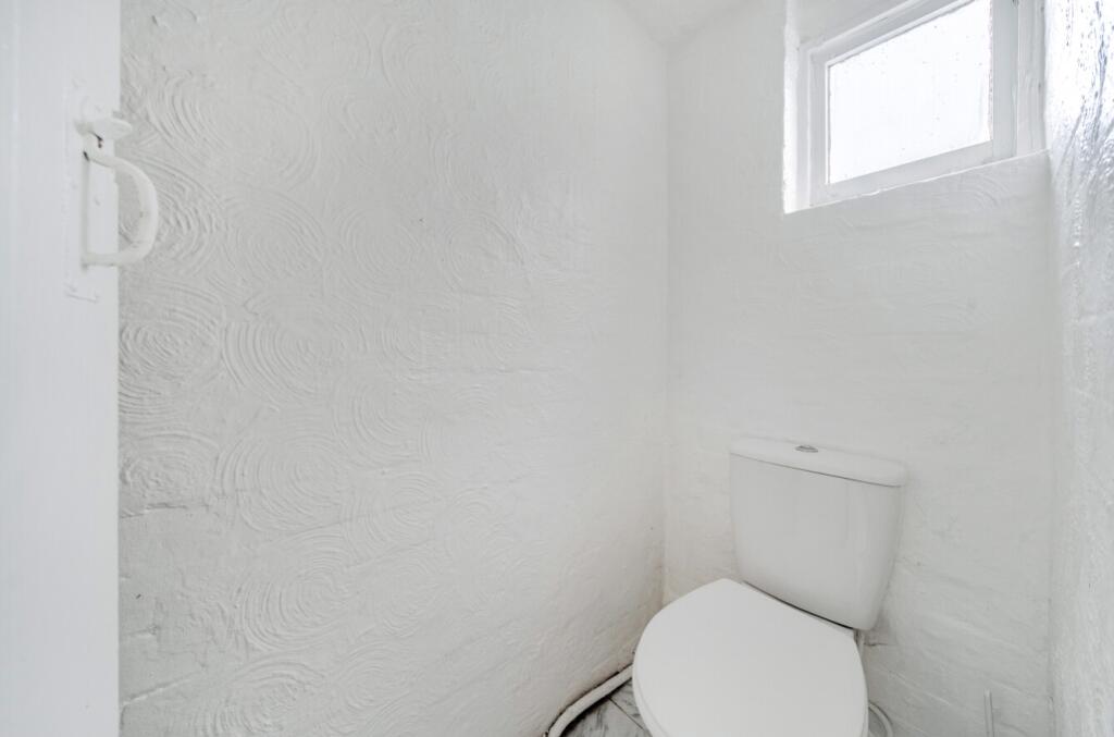 1386709-9-693030beb442c