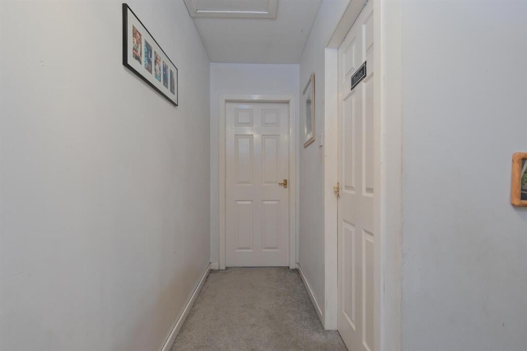 004-16 Rowan Court, Wishaw, ML2 0AF.jpg