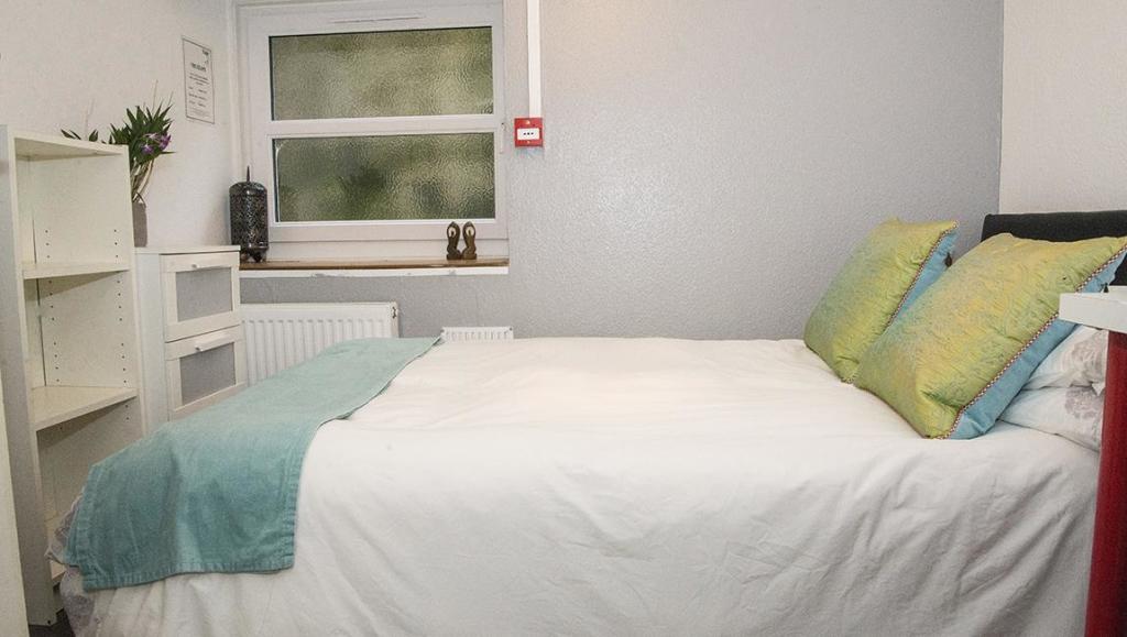 beddow-hall-5-bed-student-flat-6.jpg