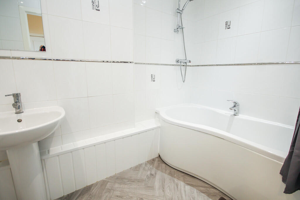 49 Millburn - Sma...