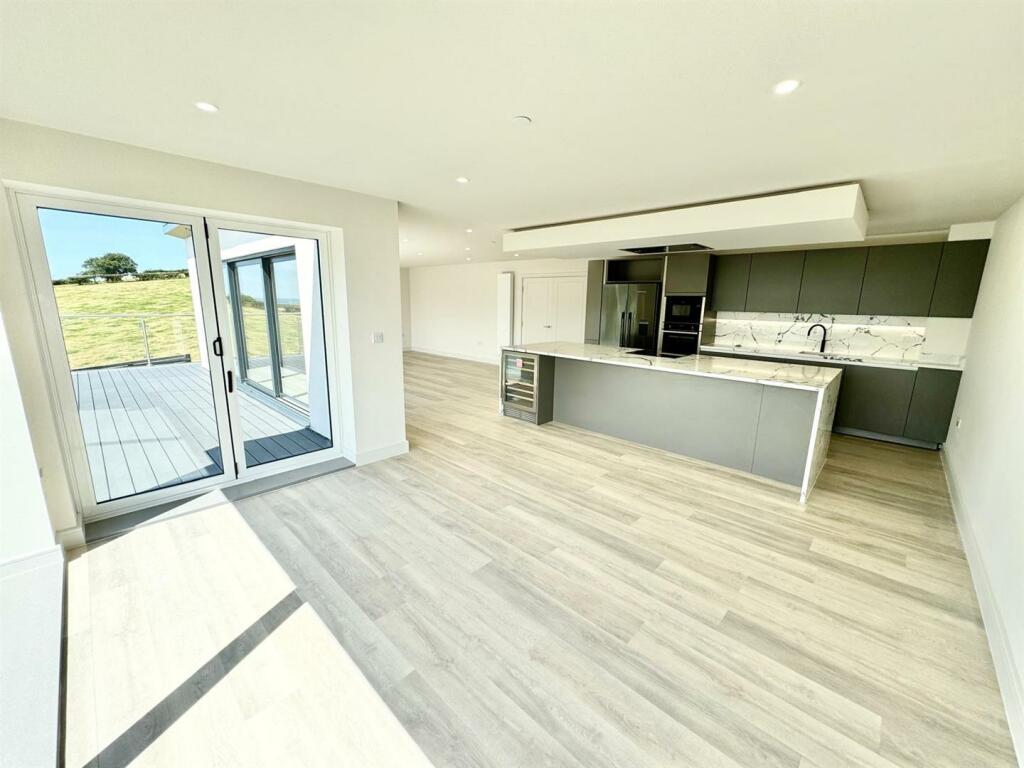 PHOTO-2024-07-08-20-30-10 (8).jpg