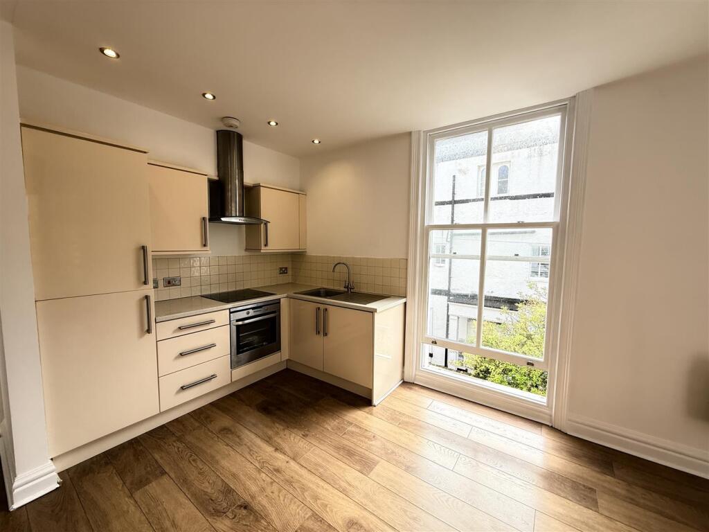 Kitchen/dining area