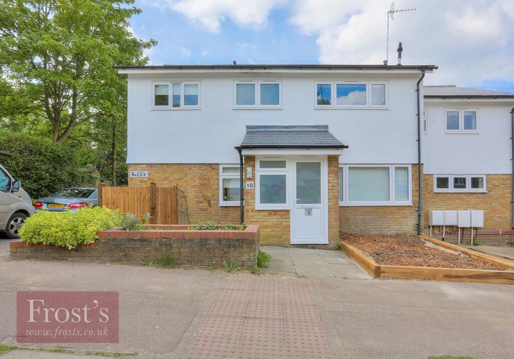 4 10 Bishops Rise-20