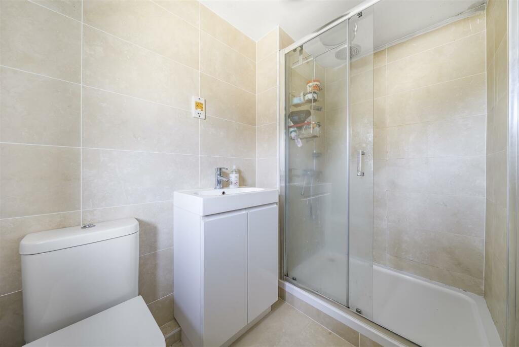Bedroom One En-suite