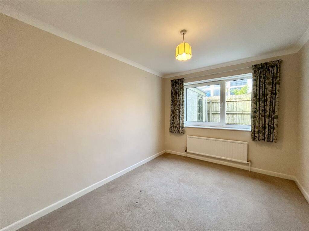 Bedroom 4.jpeg
