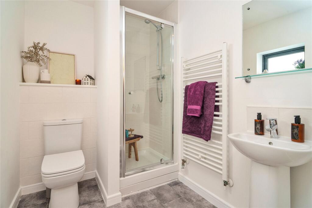 1st Floor Shower Rm
