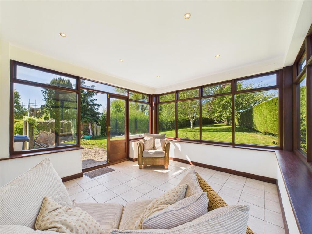 Garden Room.jpg