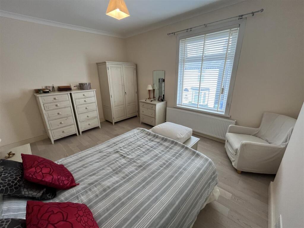 Bedroom 1 Aspect 2