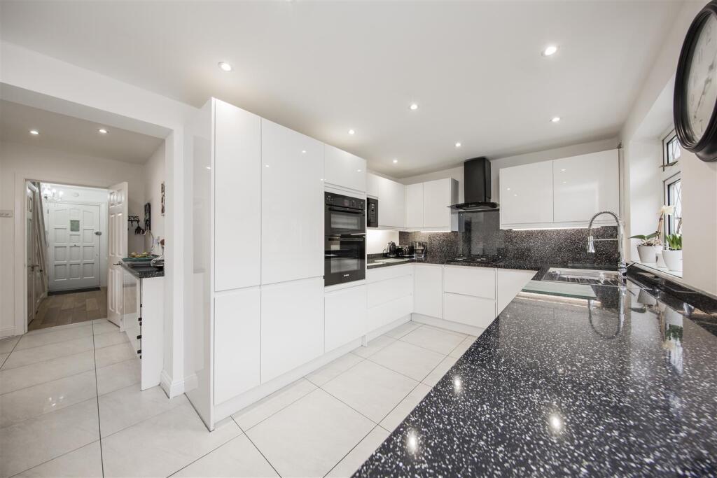 Kitchen Breakfast Room