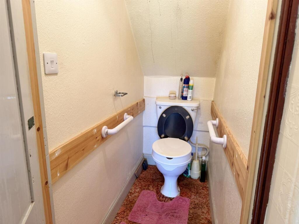 1st floor W.C.