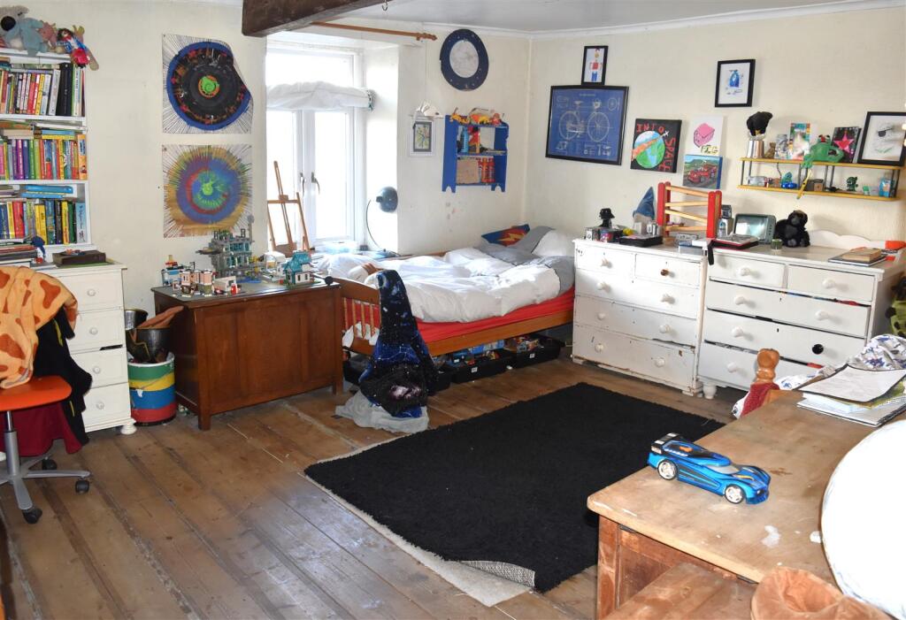 BEDROOM TWO