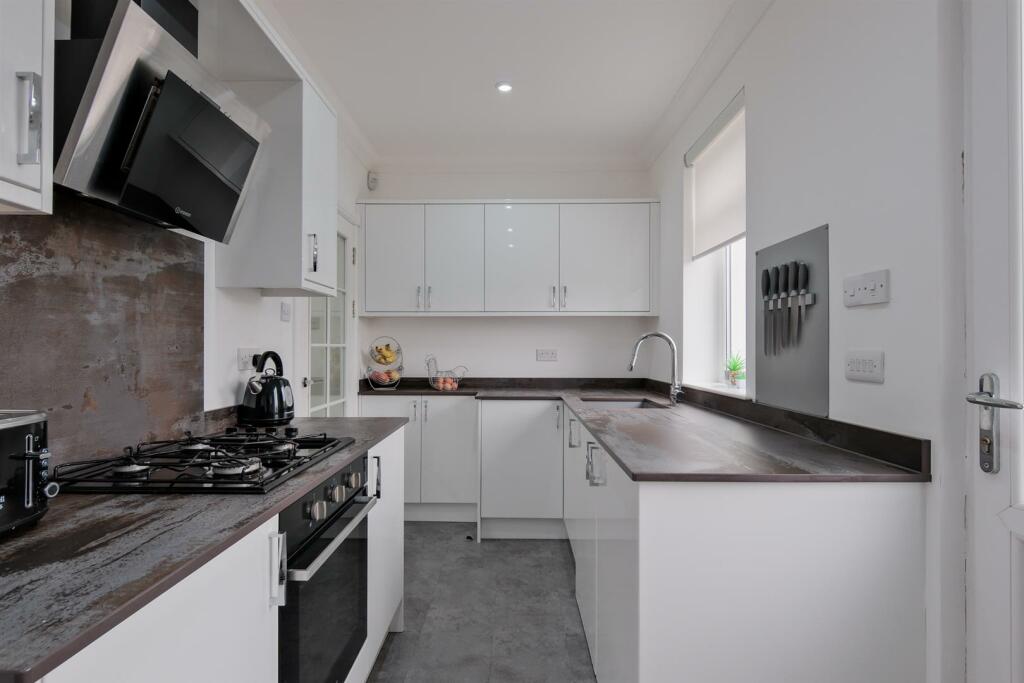 010-8 Curlinghaugh Crescent ML2 8JR.jpg