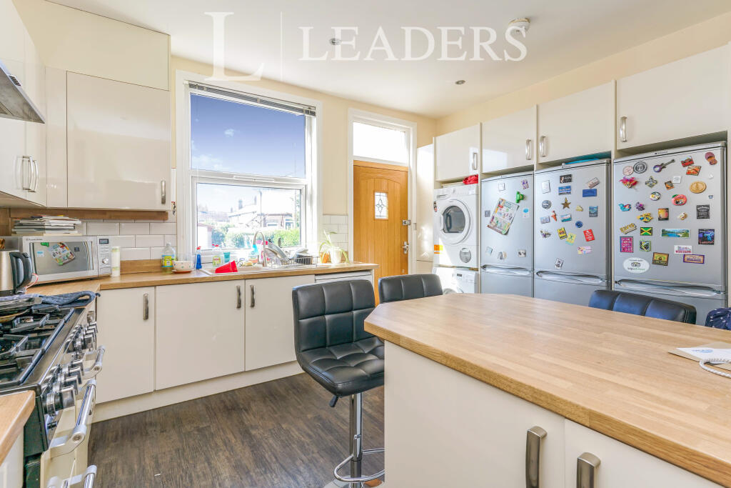 Kitchen 1