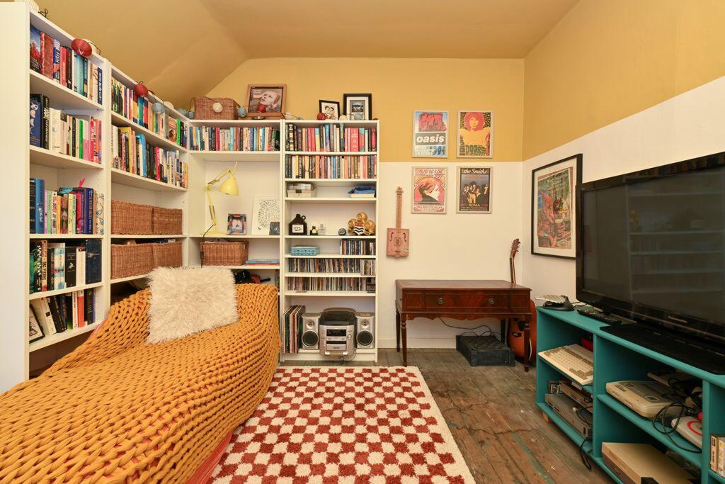 Photo 44