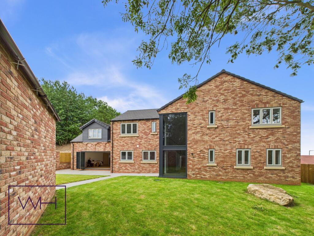 CAM03785G0-PR0276-ST