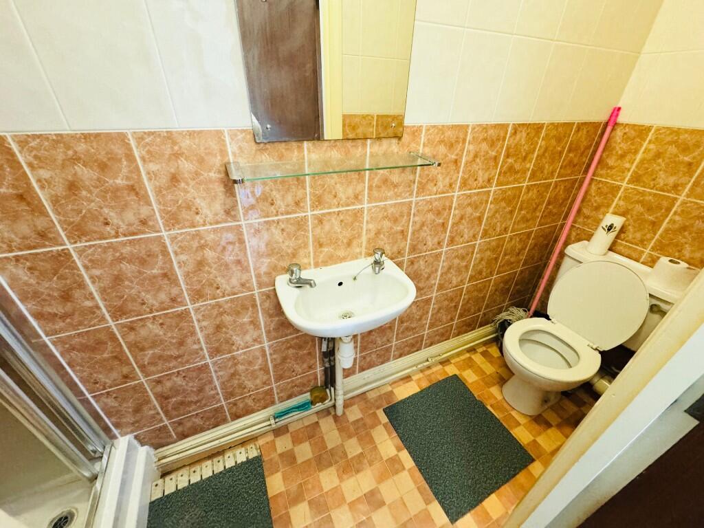En-suite downstairs