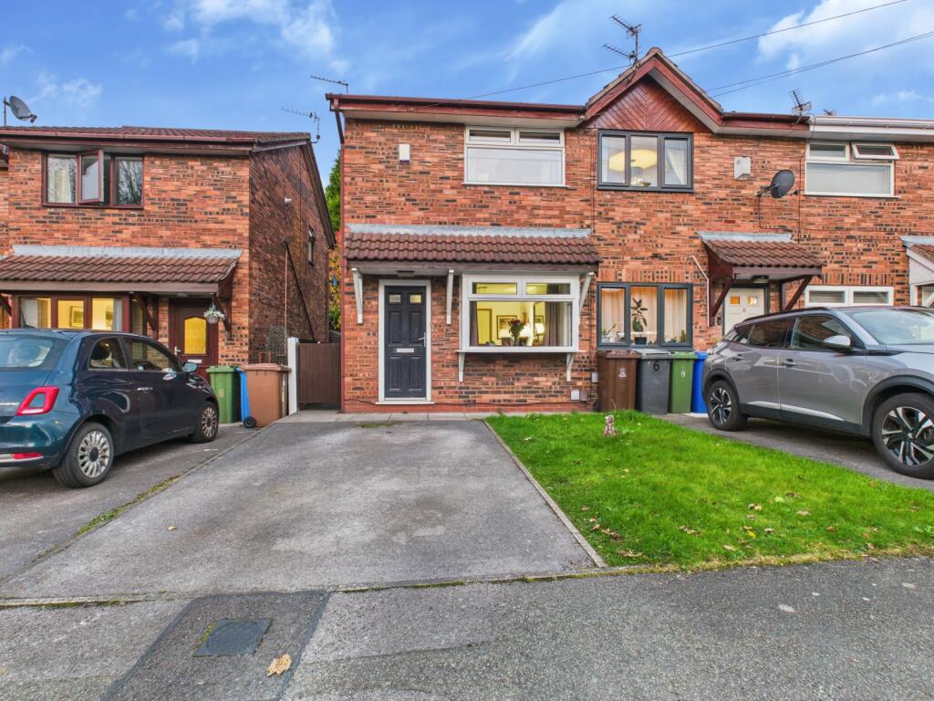 CAM03729G0-PR0164-STILL002