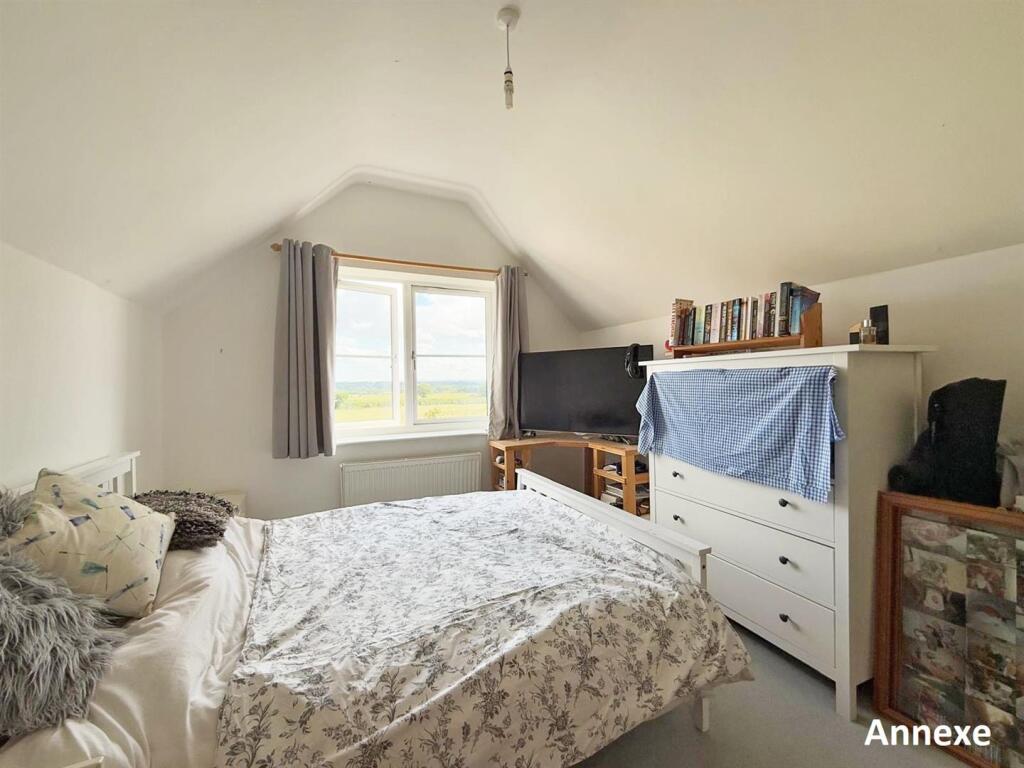 c3a9202b-32ae-47b6-b40f-37f30a41ce50 copy.jpg