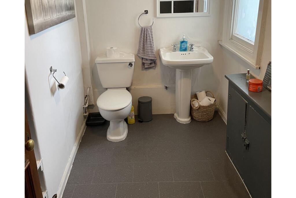 Downstairs Bathroom