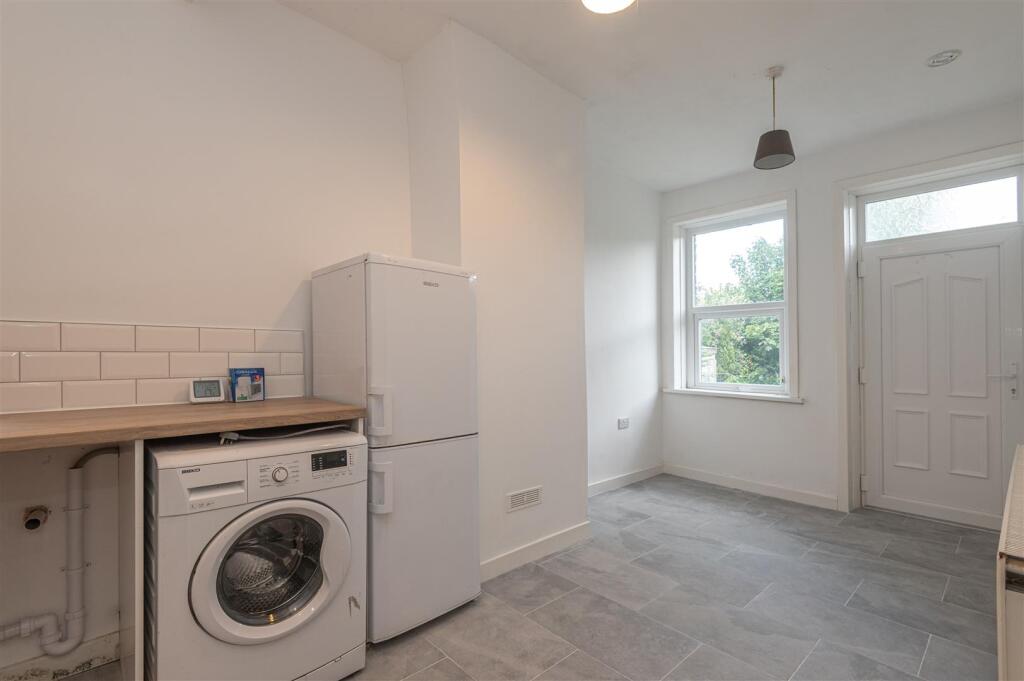 17 - 12A Eldroth Road HX1 3BA.jpg