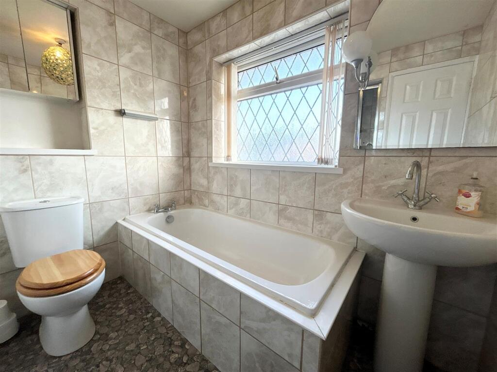 Bathroom Second photo.jpg