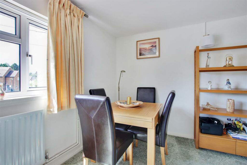 Dining Area.JPG