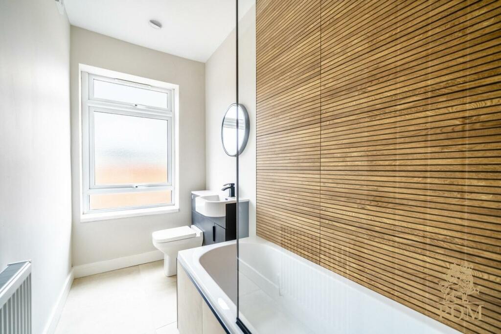 28 Loscoe Road Mapperley NG5 2AW