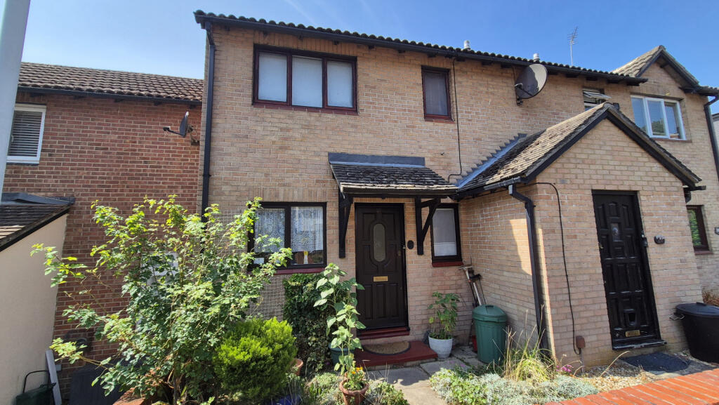 One Bedroom Maisonette for Rent