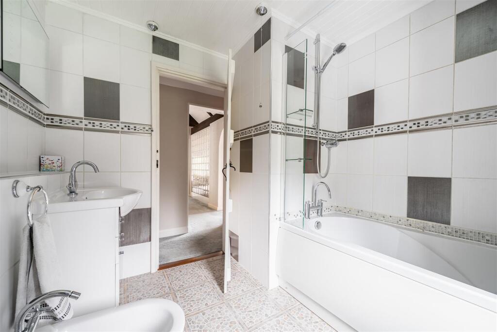 Family bathroom