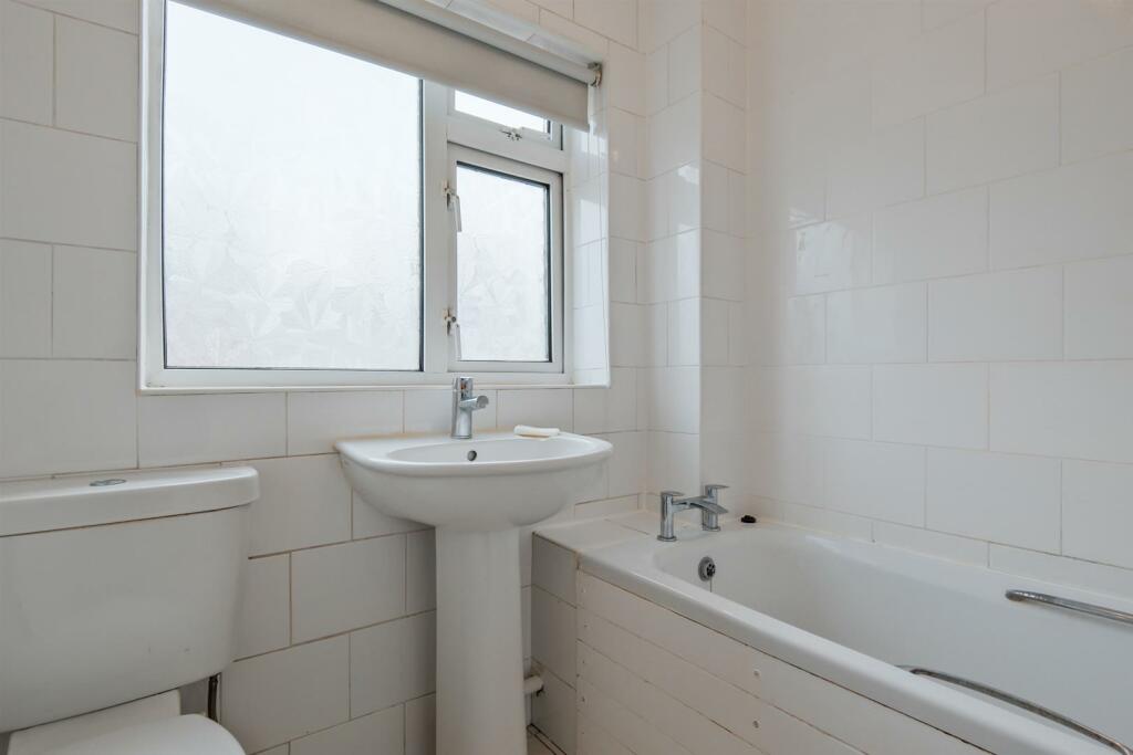 041-22 Ross Gardens Motherwell, ML1 3BE.jpg