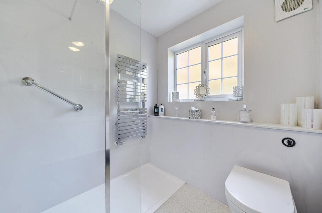 1291197-11-682b58...