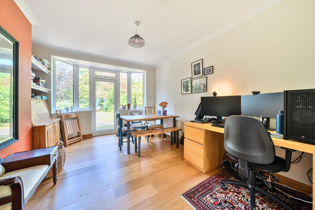 1310676-17-684c26...