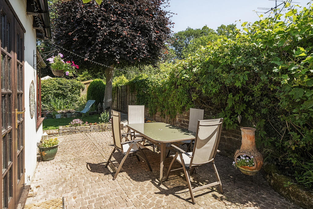 1311540-6-6852a4b...