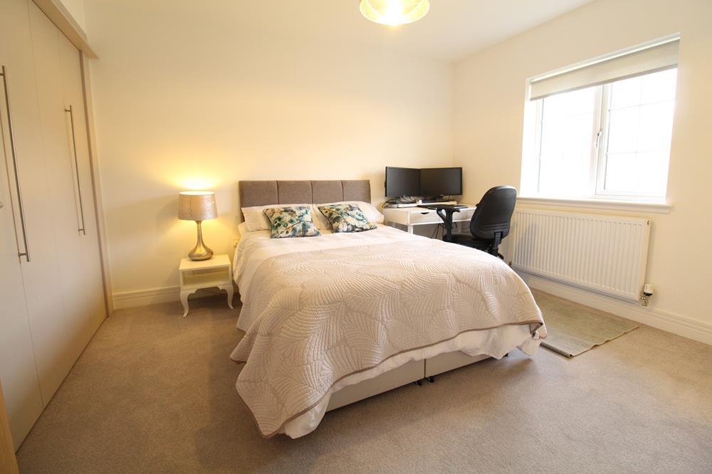 Bedroom 2 - photo 2