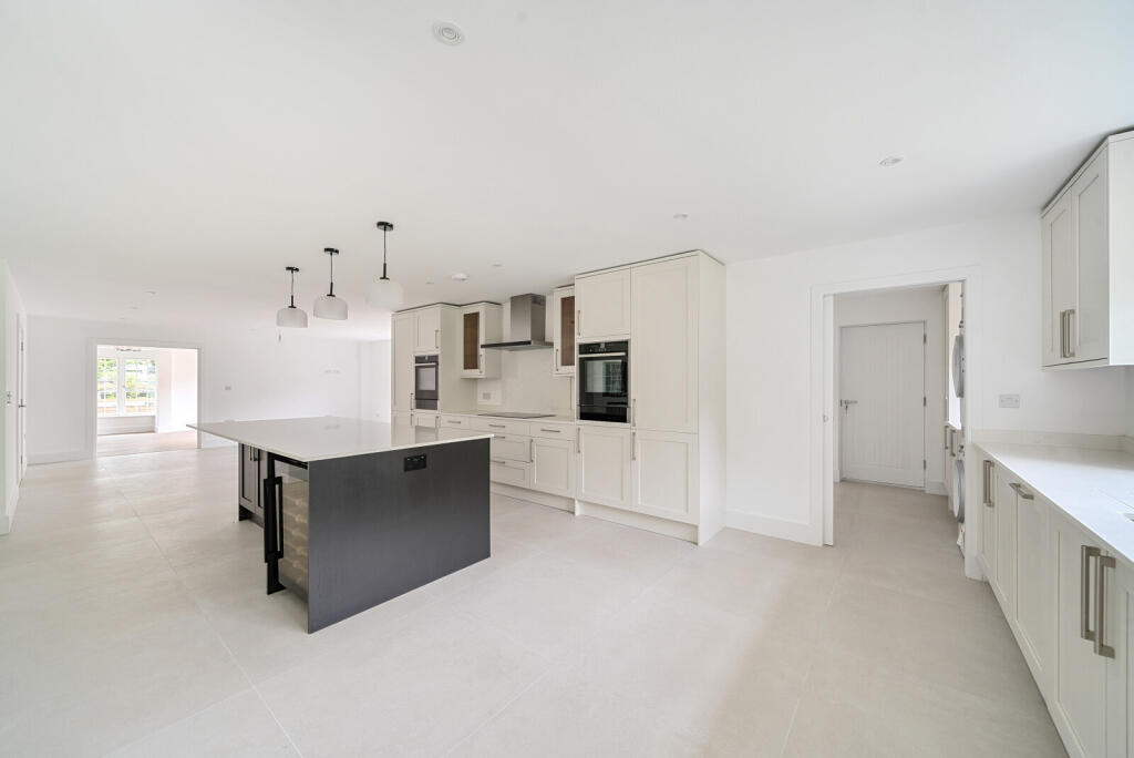 1347754-17-68b6ea...