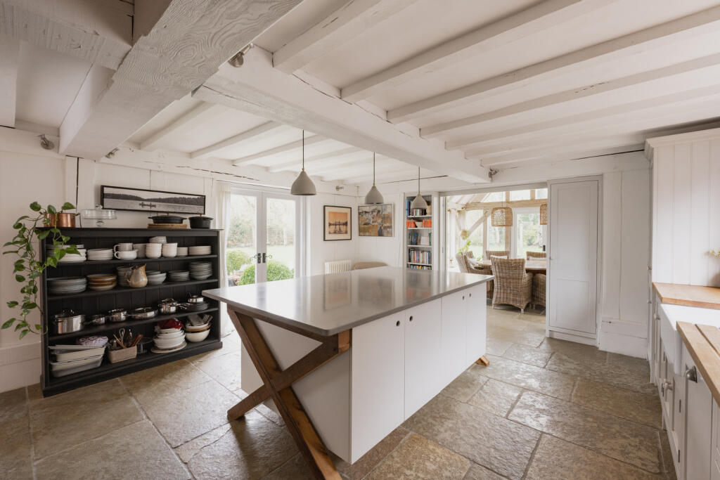 262769 - Nine Elms Farmhouse, Ringshall-7.jpg