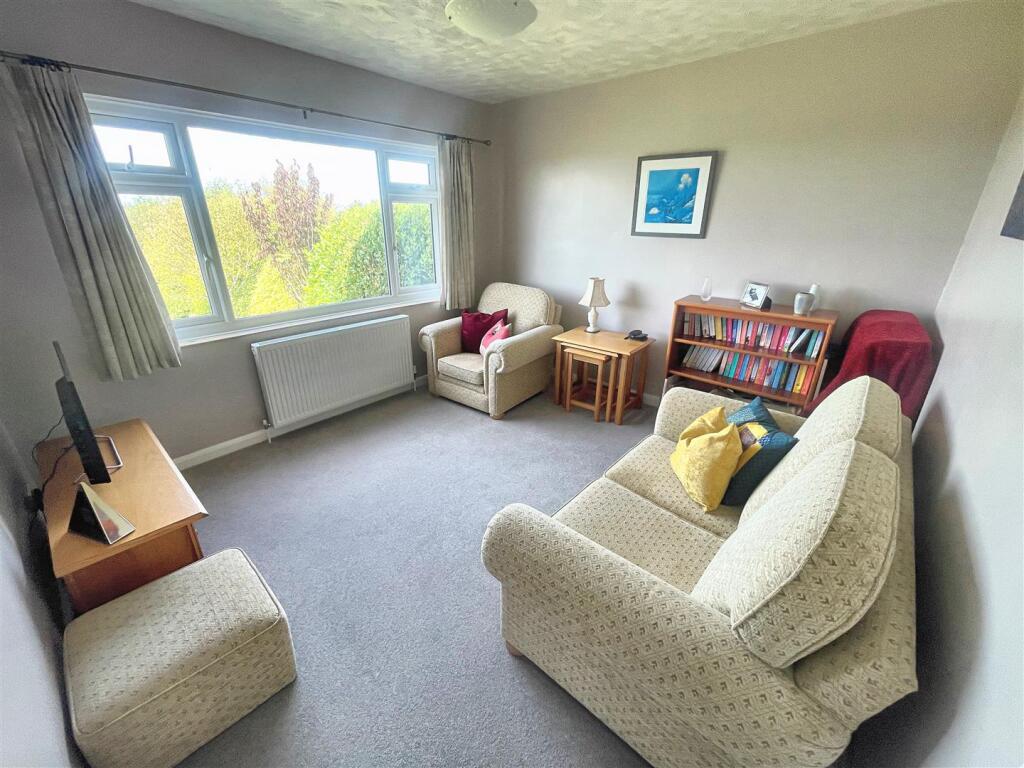 Bedroom 2/ 2nd Lounge