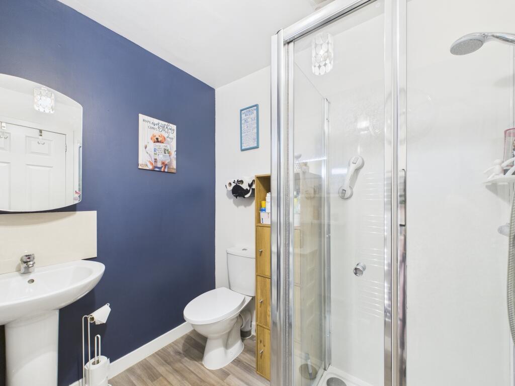 CAM03481G0-PR0122-STILL011