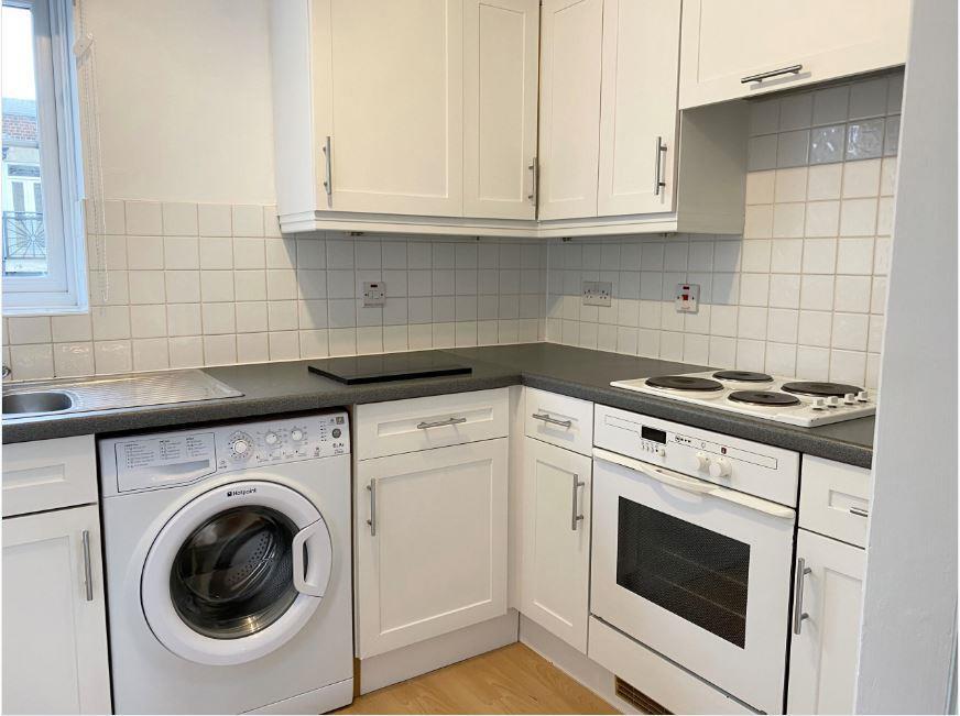 53 Causton square kitchen.JPG