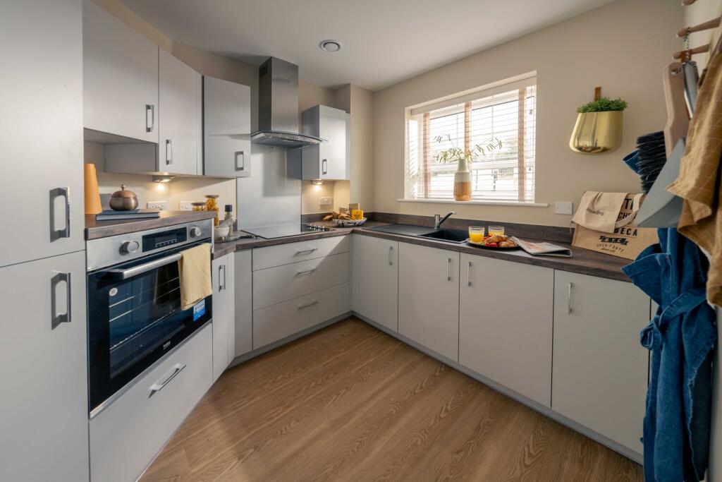 Willand Road,
Cullompton,
EX15 1XY
