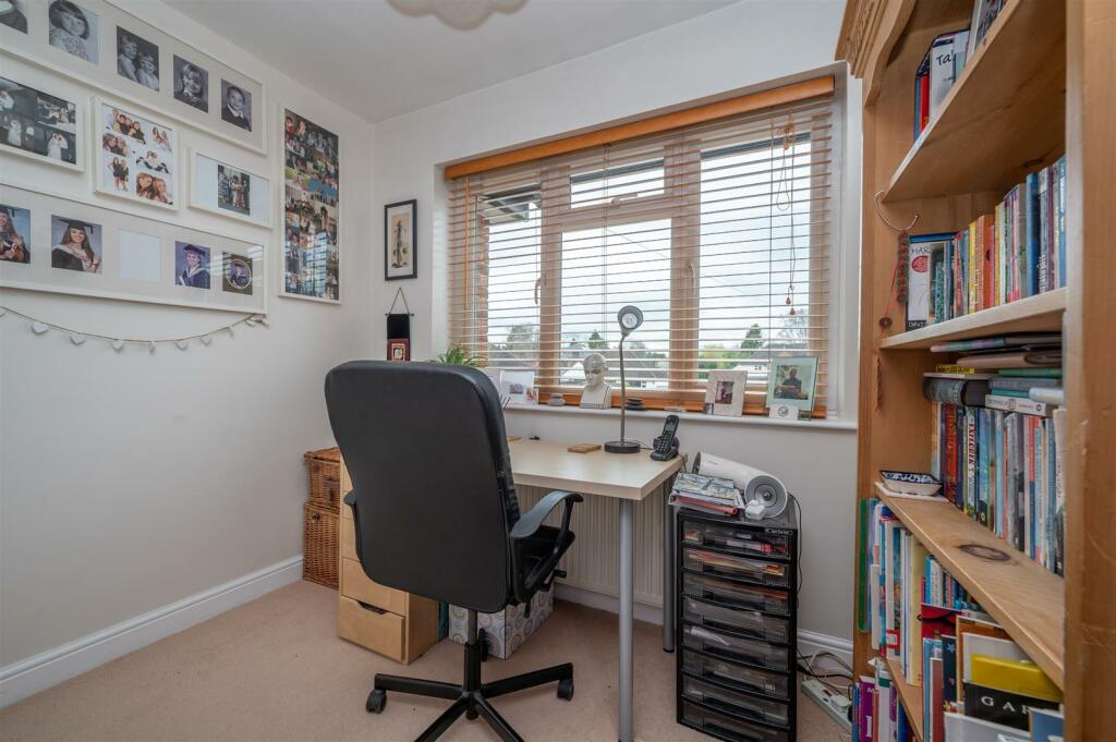 Bedroom Five/Office