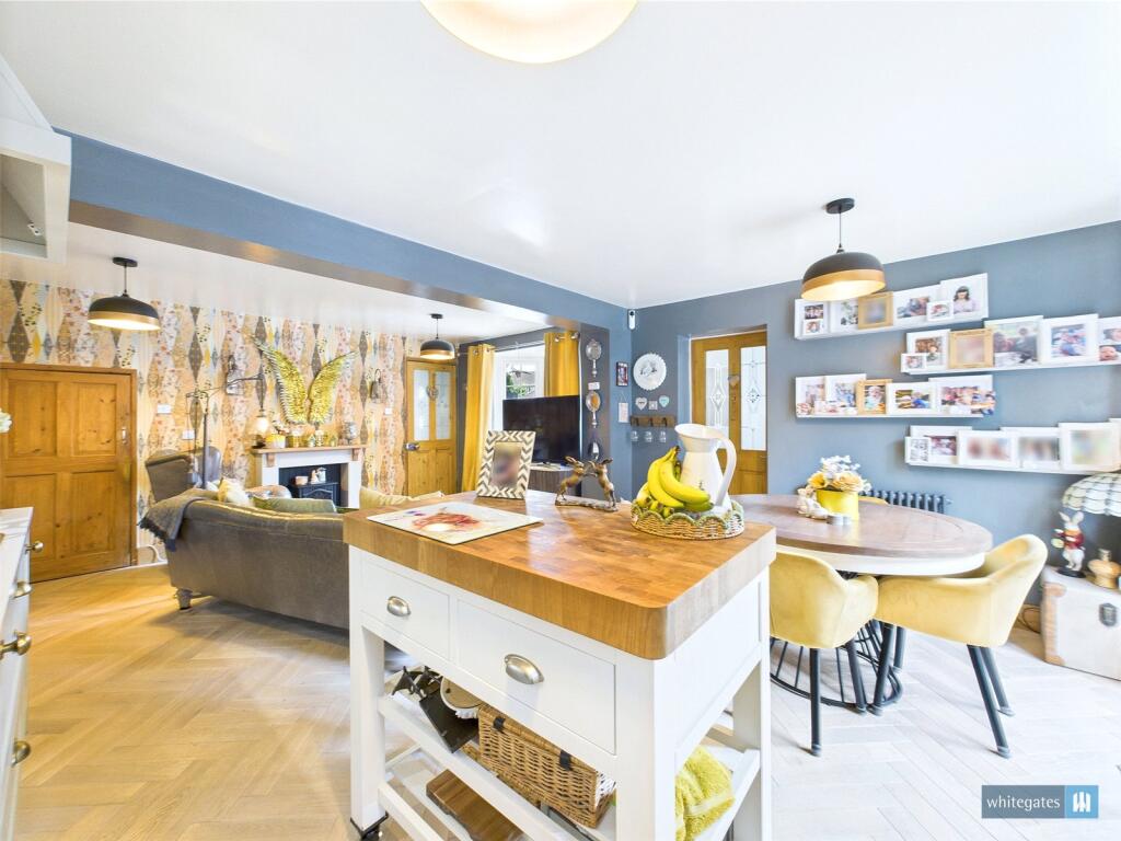 Kitchen/Family Room