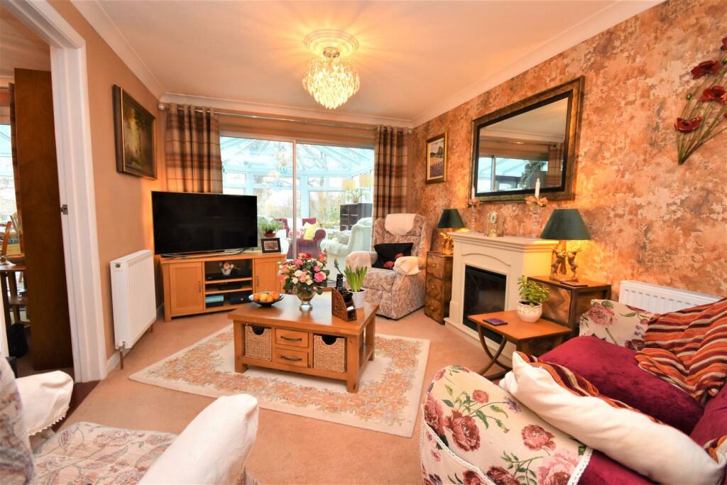 Sitting Room.JPG