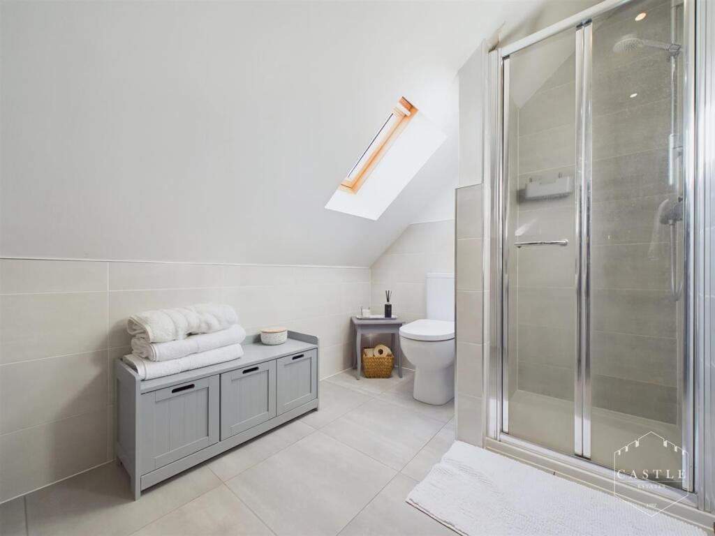ENSUITE SHOWER ROOM