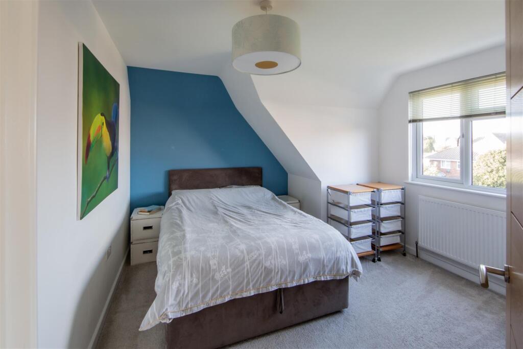 BED 03.jpg