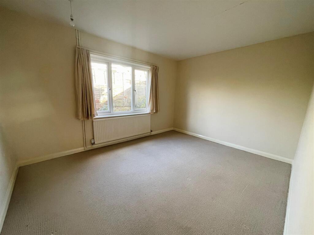 bedroom 3.jpg