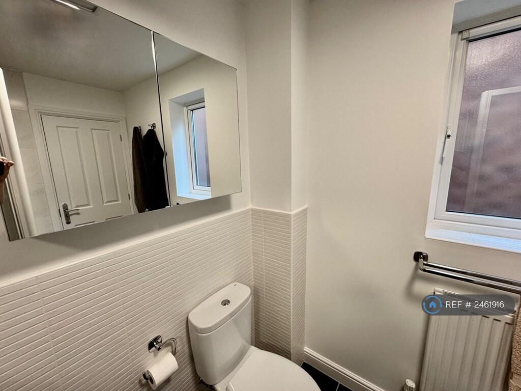 Main Bedroom Ensuite