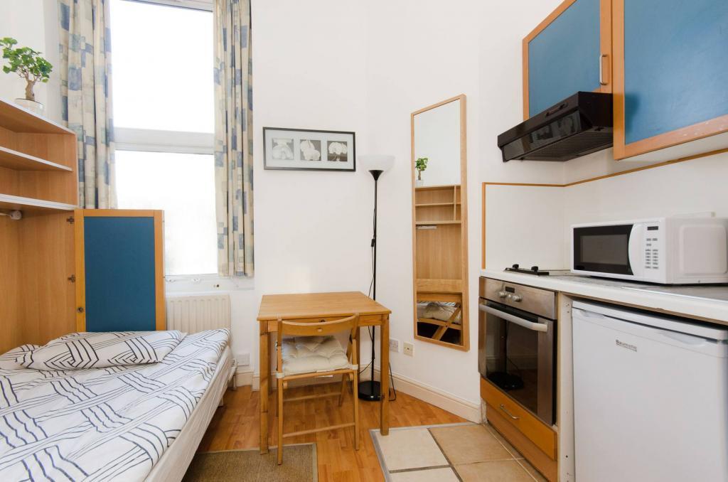 Studio to rent