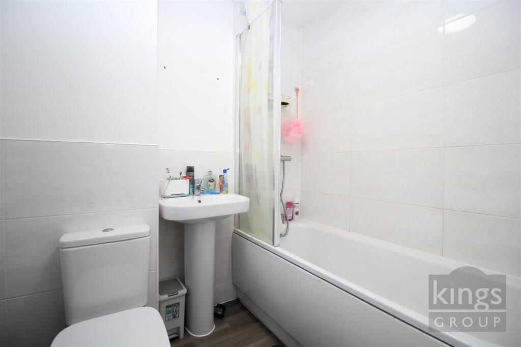 Family Bathroom .jpg