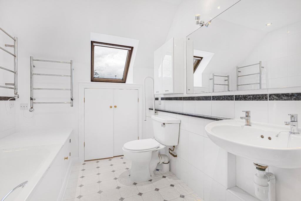 Upstairs Bathroom